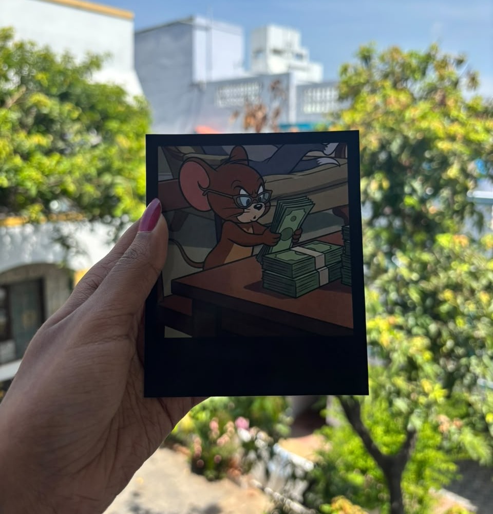 Black Polaroid - Hand Size